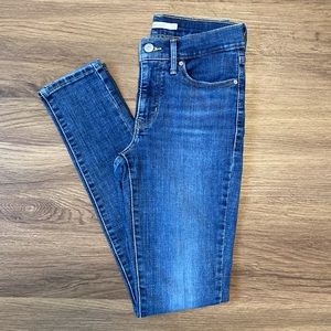 Levi’s 311 Shaping Skinny